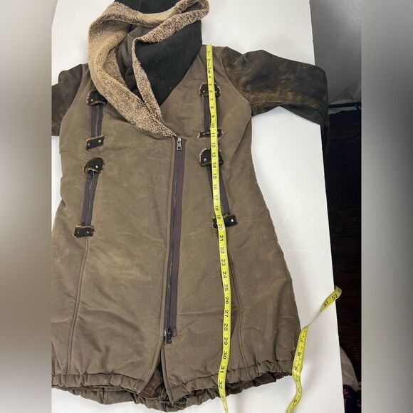 Axel's Vail Colorado Parka  With Leather and Real Fur - Picture 15 of 16